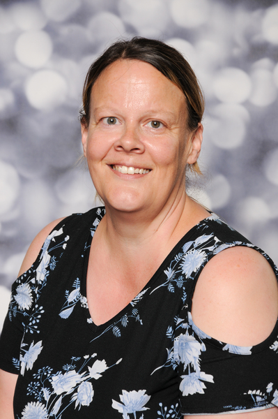 Ms Wallis Mid-Day Supervisor